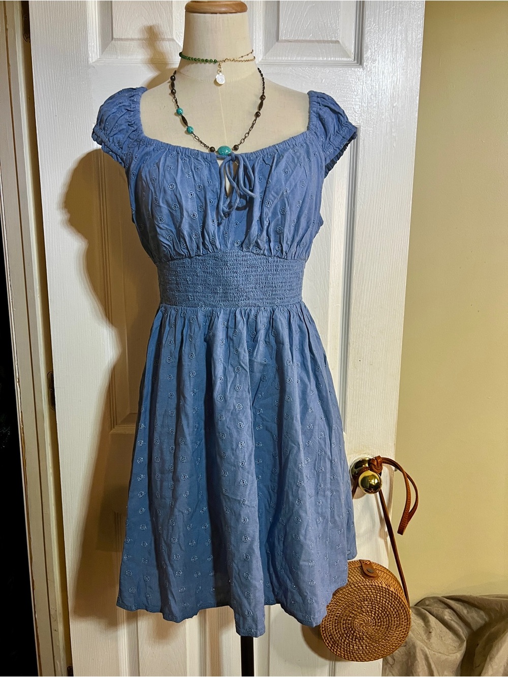 Old Navy Wms Blue Waist Defined Smocked Eyelet Cotton Knit Milkmaid Mini Dress M